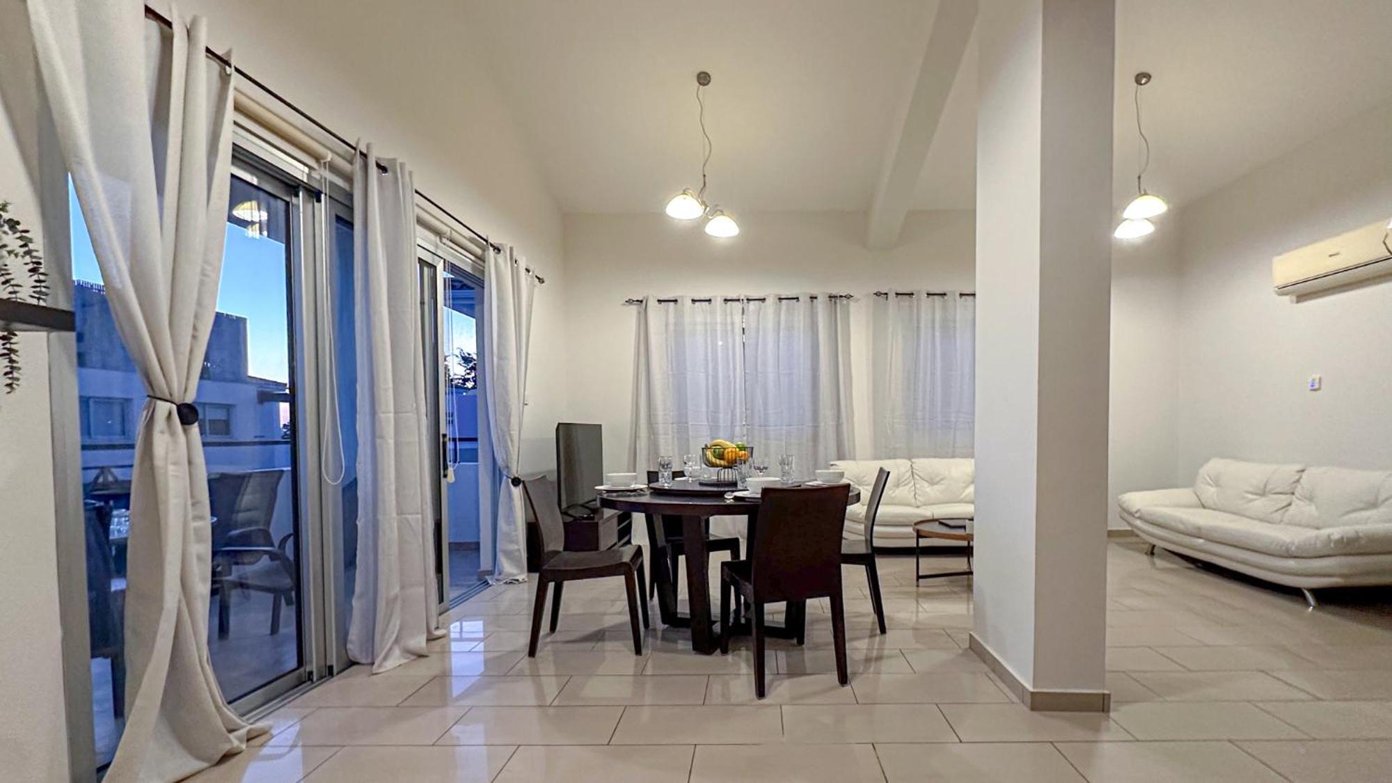Nefeli Blue-Horizon 2B, Pool, Suites, Big Balconies Paphos Exteriör bild