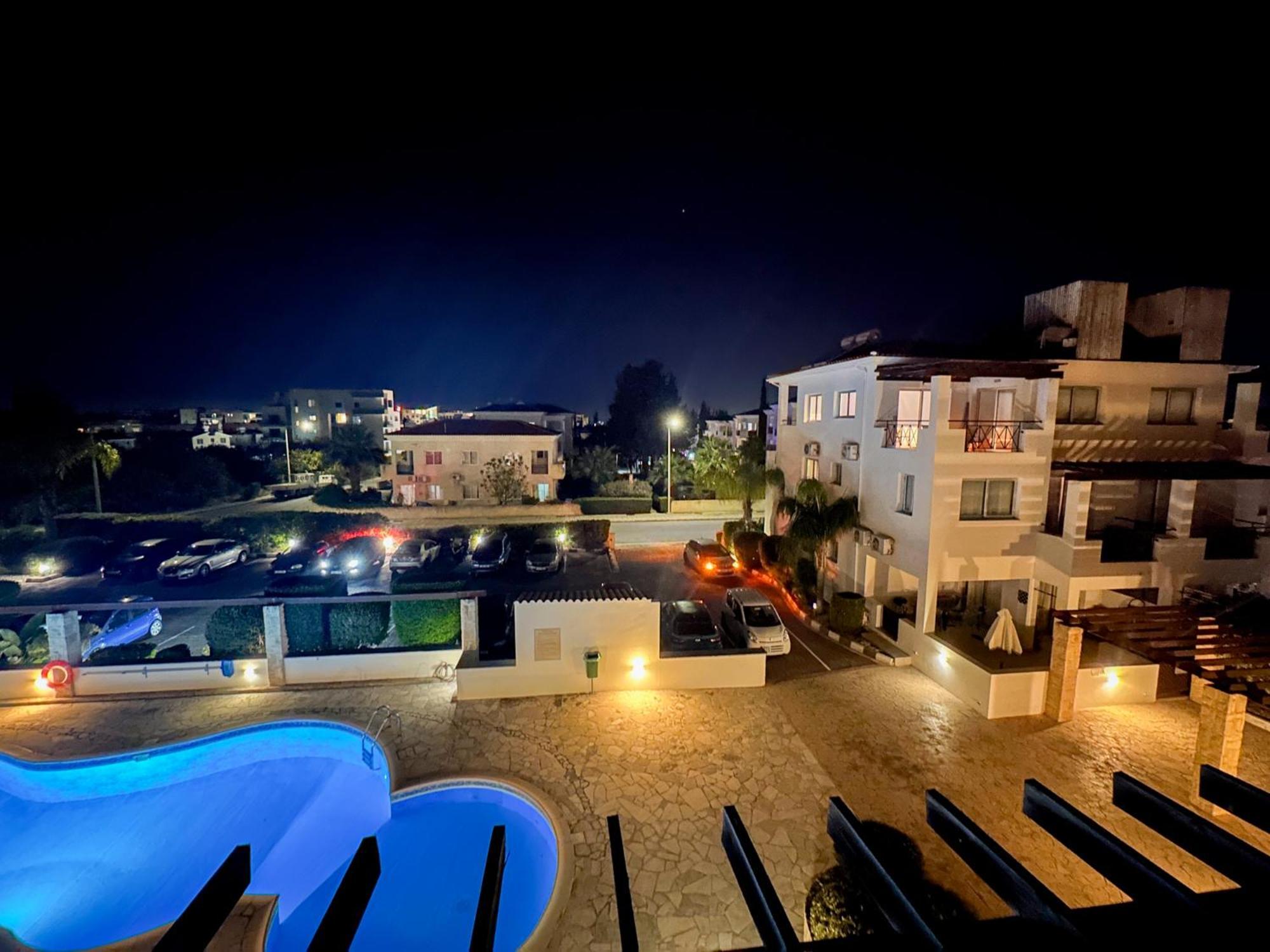 Nefeli Blue-Horizon 2B, Pool, Suites, Big Balconies Paphos Exteriör bild