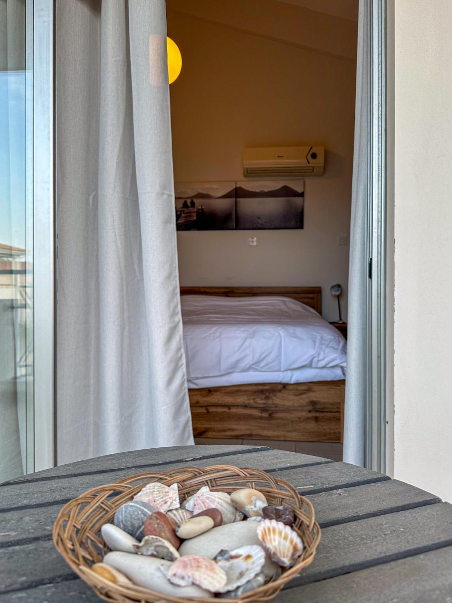 Nefeli Blue-Horizon 2B, Pool, Suites, Big Balconies Paphos Exteriör bild